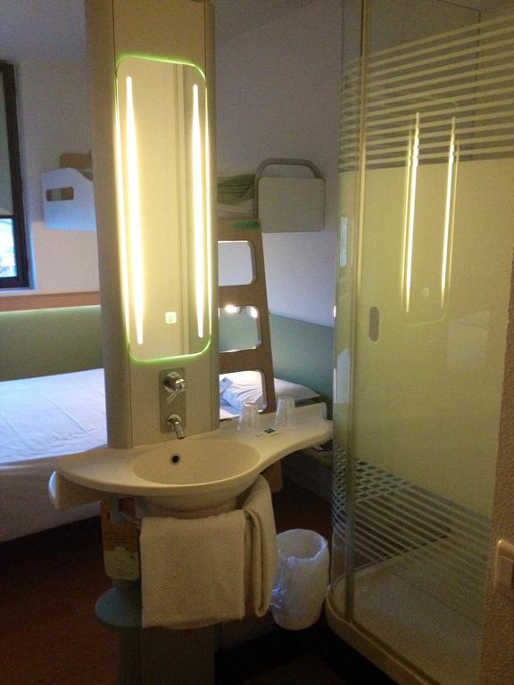 Ibis Budget Saint-Quentin Centre Gare Kültér fotó