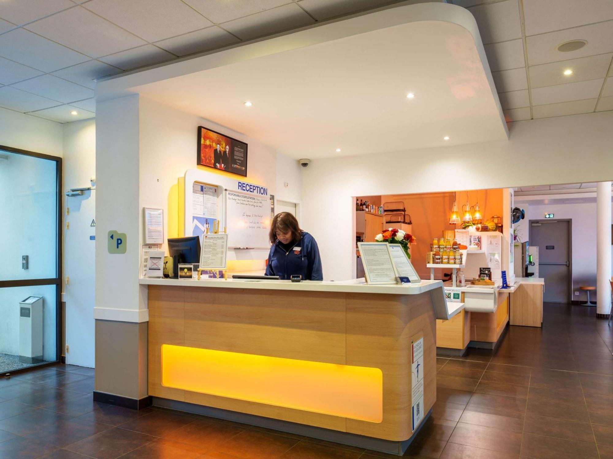 Ibis Budget Saint-Quentin Centre Gare Kültér fotó